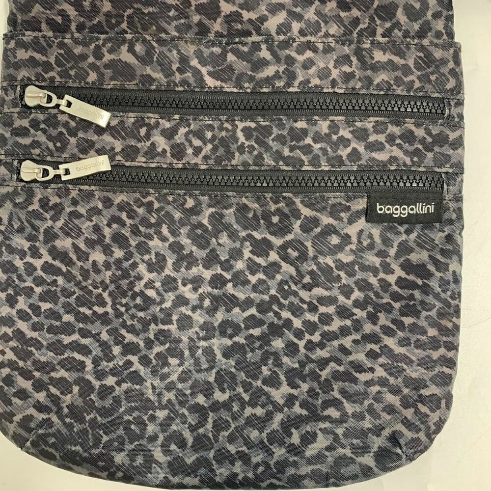 Baggallini Women's Animal Print Multi Pocket Adjustable Strap‎ Cross Body - Picture 6 of 14